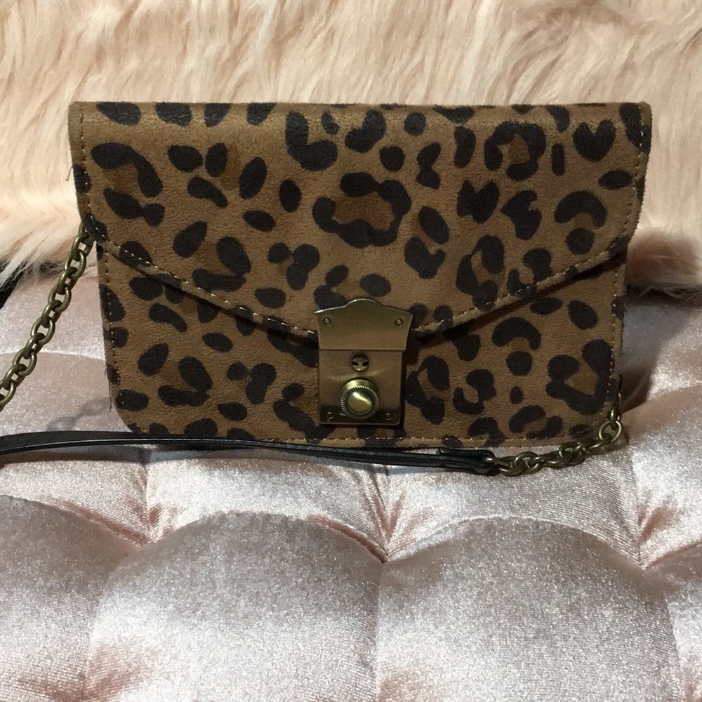 ⭐️mini animal print crossbody/purse⭐️